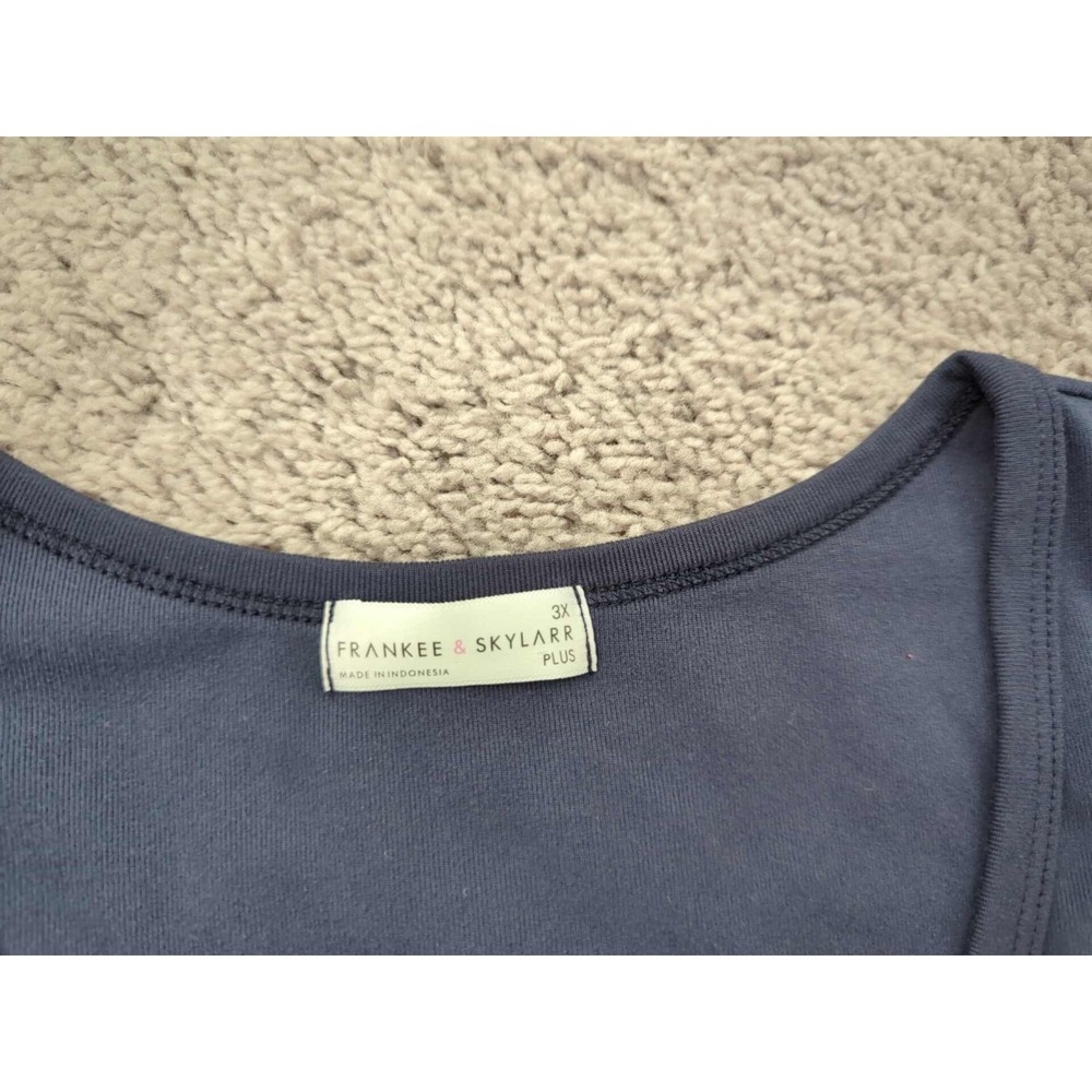 Frankee &‎ Skylarr T Shirt Womens 3X PLUS Blue Short Sleeve V-Neck Casual - Picture 2 of 6